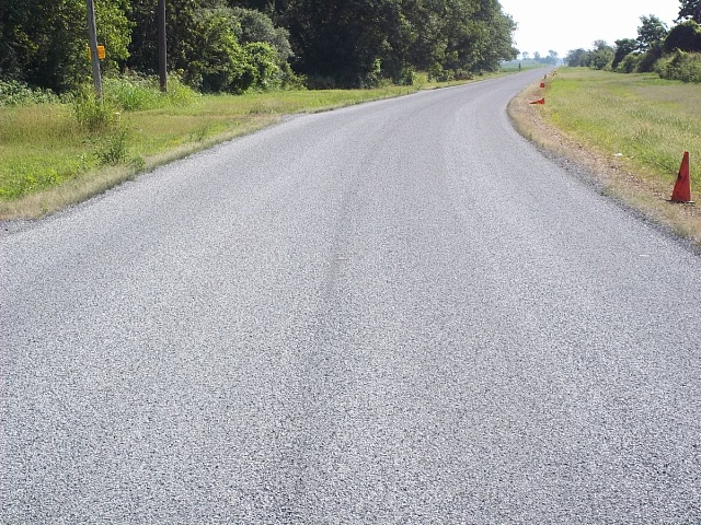 Cape Seal - это обработка поверхности дорожного полотна, предназначенная для продления срока службы дорожных покрытий в хорошем состоянии